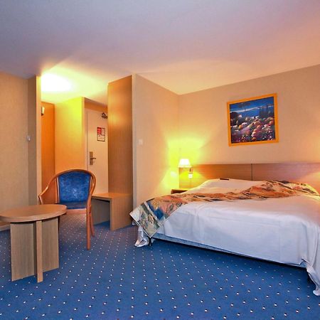 Mercure Hexagone Luxeuil Kültér fotó